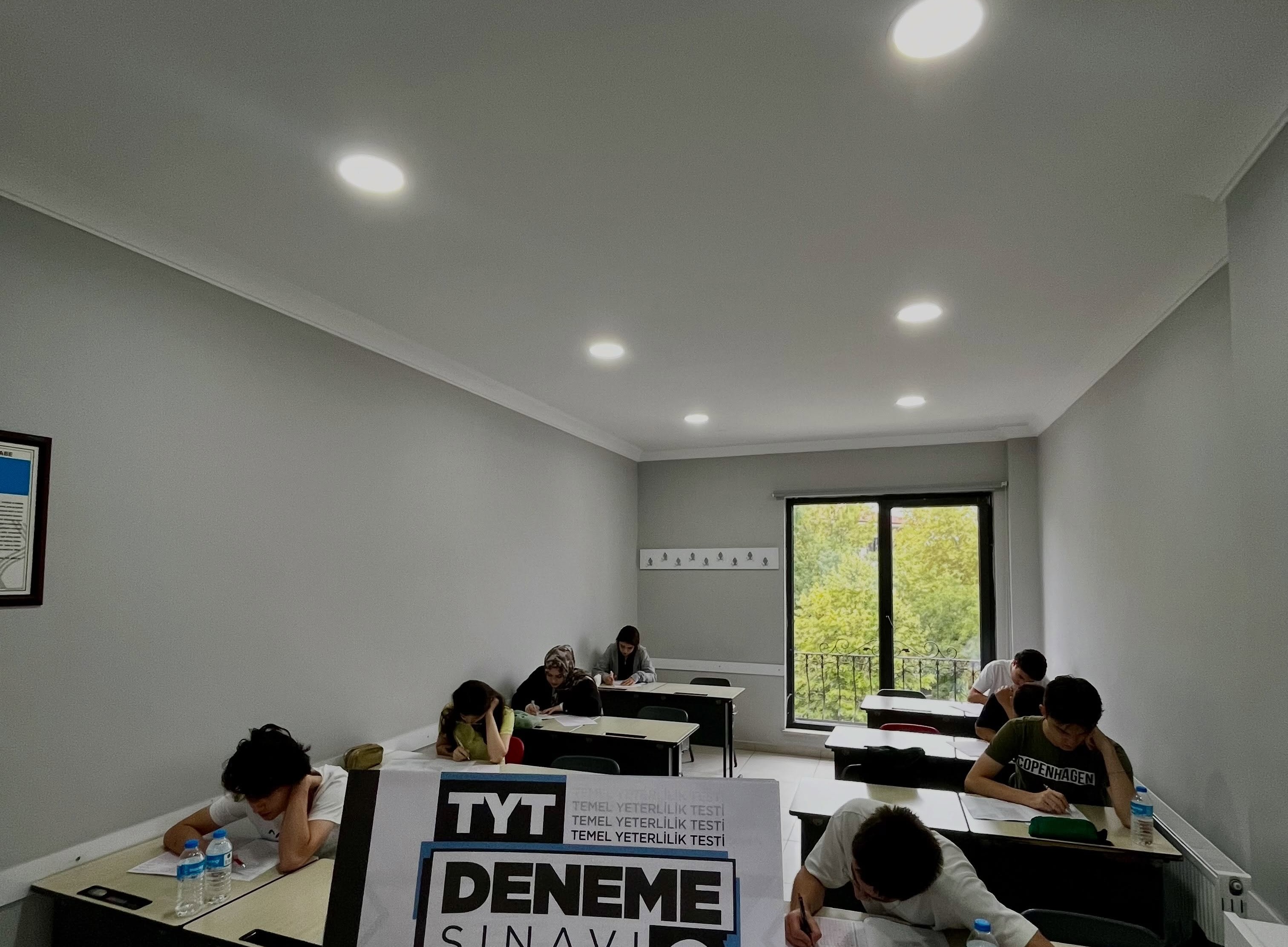 Kadir Yiğit Akademi sınıf ortamı